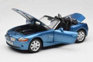 BMW Z4 E85 Mėlynas Metallic Motormax 1:18 73144 Metalas - nuotrauka 2 iš 8