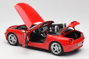 BMW Z4 E85 Roadsteris Raudonas Bburago 1:18 34046 Metalas - nuotrauka 5 iš 8