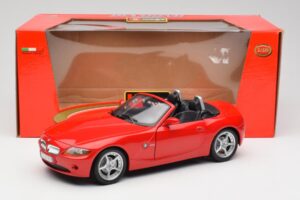 BMW Z4 E85 Roadsteris Raudonas Bburago 1:18 34046 Metalas - nuotrauka 8 iš 8