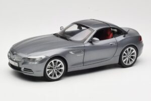 BMW Z4 E89 sDrive 35i Space Grey Metallic Kyosho 1:18 80432147085 Metalas
