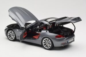 BMW Z4 E89 sDrive 35i Space Grey Metallic Kyosho 1:18 80432147085 Metalas - nuotrauka 5 iš 8