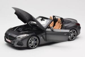 BMW Z4 G29 Pilkas Metallic Norev 1:18 183270 Metalas - nuotrauka 2 iš 8