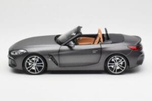 BMW Z4 G29 Pilkas Metallic Norev 1:18 183270 Metalas - nuotrauka 4 iš 8