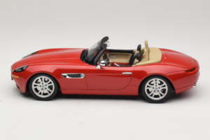 BMW Z8 Raudonas Minichamps 1:18 155024230 Metalas - nuotrauka 3 iš 6