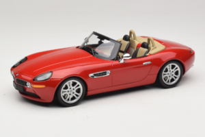 BMW Z8 Raudonas Minichamps 1:18 155024230 Metalas