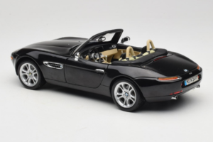 BMW Z8 Juodas Kyosho 1:18 80439411729 Metalas - nuotrauka 6 iš 9