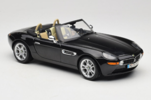 BMW Z8 Juodas Kyosho 1:18 80439411729 Metalas - nuotrauka 7 iš 9