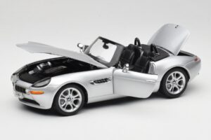 BMW Z8 E52 Kabrioletas Sidabrinis Kyosho 1:18 80432411551 Metalas - nuotrauka 2 iš 8