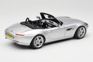 BMW Z8 E52 Kabrioletas Sidabrinis Kyosho 1:18 80432411551 Metalas - nuotrauka 3 iš 8