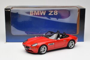 BMW Z8 E52 Raudonas AUTOart 1:18 70513 Metalas - nuotrauka 8 iš 8