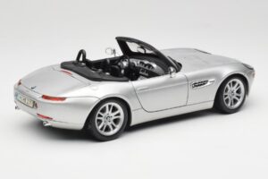 BMW Z8 E52 Titanium Silver Maisto 1:18 536896 Metalas - nuotrauka 3 iš 8