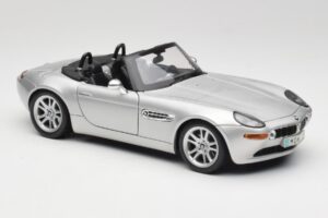 BMW Z8 E52 Titanium Silver Maisto 1:18 536896 Metalas - nuotrauka 6 iš 8