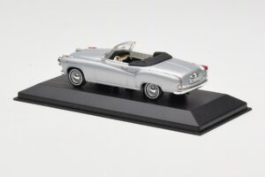 Borgward Isabella Kabrioletas Sidabrinis Minichamps 1:43 400096030 Metalas - nuotrauka 3 iš 4