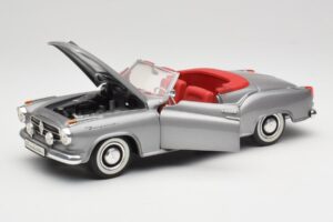 Borgward Isabella Kabrioletas Sidabrinis Revell 1:18 8411 Metalas - nuotrauka 2 iš 8