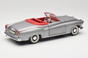 Borgward Isabella Kabrioletas Sidabrinis Revell 1:18 8411 Metalas - nuotrauka 3 iš 8