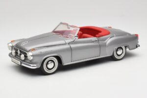 Borgward Isabella Kabrioletas Sidabrinis Revell 1:18 8411 Metalas