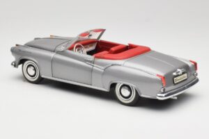 Borgward Isabella Kabrioletas Sidabrinis Revell 1:18 8411 Metalas - nuotrauka 7 iš 8