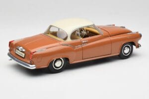 Borgward Isabella Coupe Bronzinis Baltas Revell 1:18 08982 Metalas - nuotrauka 3 iš 8