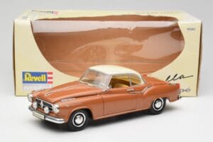 Borgward Isabella Coupe Bronzinis Baltas Revell 1:18 08982 Metalas - nuotrauka 5 iš 8