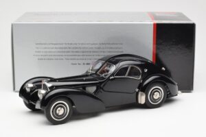Bugatti 57SC Atlantic Juodas CMC 1:18 M-085 Metalas - nuotrauka 6 iš 6