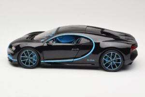 Bugatti Chiron Juodas & Mėlynas Bburago 1:18 18-11040BK Metalas - nuotrauka 4 iš 8