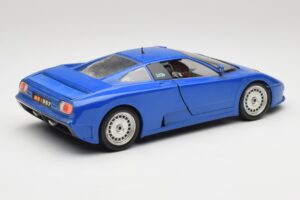 Bugatti EB110 Tamsiai Mėlynas Bburago 1:18 3035-DB Metalas - nuotrauka 3 iš 8