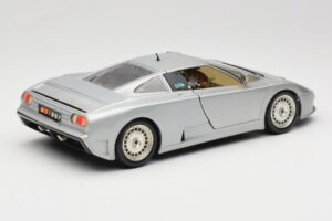 Bugatti EB110 Sidabrinis Bburago 1:18 3035-S Metalas - nuotrauka 3 iš 8