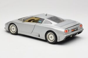 Bugatti EB110 Sidabrinis Bburago 1:18 3035-S Metalas - nuotrauka 7 iš 8
