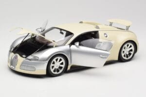 Bugatti Veyron Edition Centenaire Chrome Beige Minichamps 1:18 100110854 Metalas - nuotrauka 2 iš 8