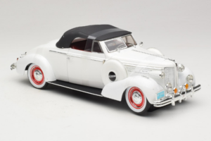 Buick Century Kabrioletas Baltas Signature Models 1:18 18131 Metalas - nuotrauka 4 iš 6
