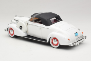 Buick Century Kabrioletas Baltas Signature Models 1:18 18131 Metalas - nuotrauka 5 iš 6