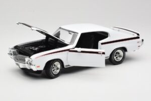 Buick GSX Baltas American Muscle 1:18 AMM1322/06 Metalas - nuotrauka 2 iš 8
