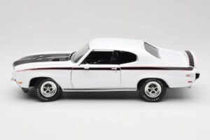Buick GSX Baltas American Muscle 1:18 AMM1322/06 Metalas - nuotrauka 4 iš 8