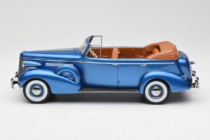 Buick Roadmaster 80-C Four Door Phaeton Blue Metallic BoS Models 1:18 BOS372 Derva - nuotrauka 3 iš 6