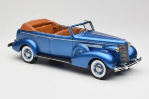 Buick Roadmaster 80-C Four Door Phaeton Blue Metallic BoS Models 1:18 BOS372 Derva - nuotrauka 4 iš 6
