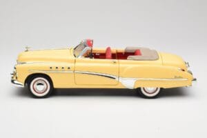 Buick Roadmaster Chrome Yellow Motormax 1:18 23124646-M17 Metalas - nuotrauka 4 iš 8