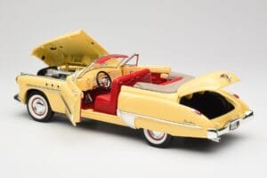 Buick Roadmaster Chrome Yellow Motormax 1:18 23124646-M17 Metalas - nuotrauka 5 iš 8