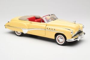 Buick Roadmaster Chrome Yellow Motormax 1:18 23124646-M17 Metalas - nuotrauka 6 iš 8