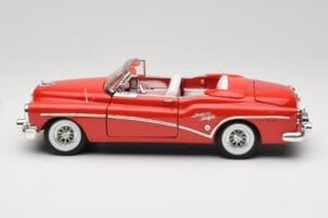 Buick Skylark Kabrioletas Raudonas Motormax 1:18 73129 Metalas - nuotrauka 4 iš 8