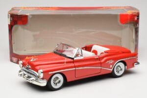 Buick Skylark Kabrioletas Raudonas Motormax 1:18 73129 Metalas - nuotrauka 8 iš 8