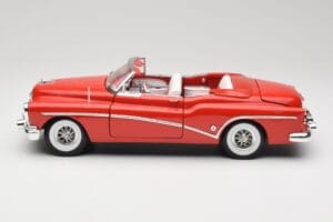 Buick Skylark Raudonas Motormax 1:18 411393-M1 Metalas - nuotrauka 4 iš 8
