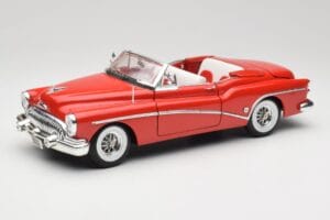 Buick Skylark Raudonas Motormax 1:18 411393-M1 Metalas