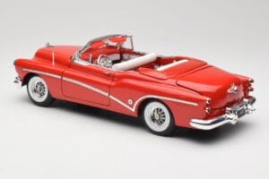 Buick Skylark Raudonas Motormax 1:18 411393-M1 Metalas - nuotrauka 7 iš 8