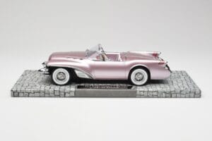 Buick Wildcat II Concept Salmon Metallic Minichamps 1:18 107141221 Derva - nuotrauka 3 iš 6