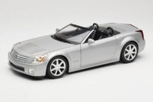 Cadillac XLR Kabrioletas Sidabrinis Hot Wheels 1:18 53838 Metalas