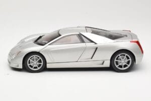 Cadillac Cien Sidabrinis Hot Wheels 1:18 57296 Metalas - nuotrauka 4 iš 8
