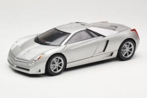 Cadillac Cien Sidabrinis Hot Wheels 1:18 57296 Metalas