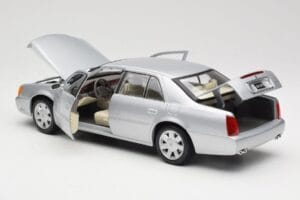 Cadillac DeVille DTS Maisto 1:18 56061 Metalas - nuotrauka 5 iš 8