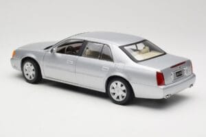 Cadillac DeVille DTS Maisto 1:18 56061 Metalas - nuotrauka 7 iš 8