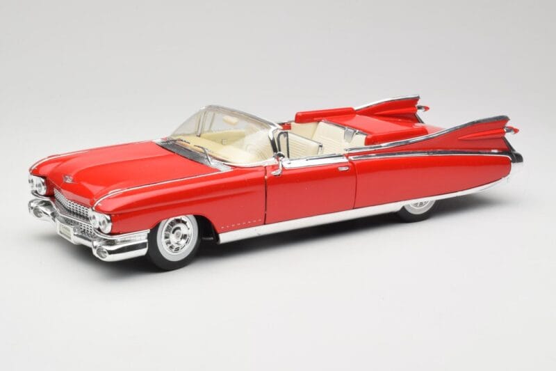 Cadillac Eldorado Biarritz Bolero Red Maisto 1:18 31813 Metalas